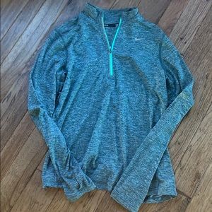 Nike 1/4 zip NWOT medium